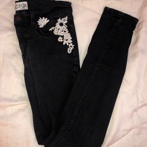 Faded Black Skinny Jeans